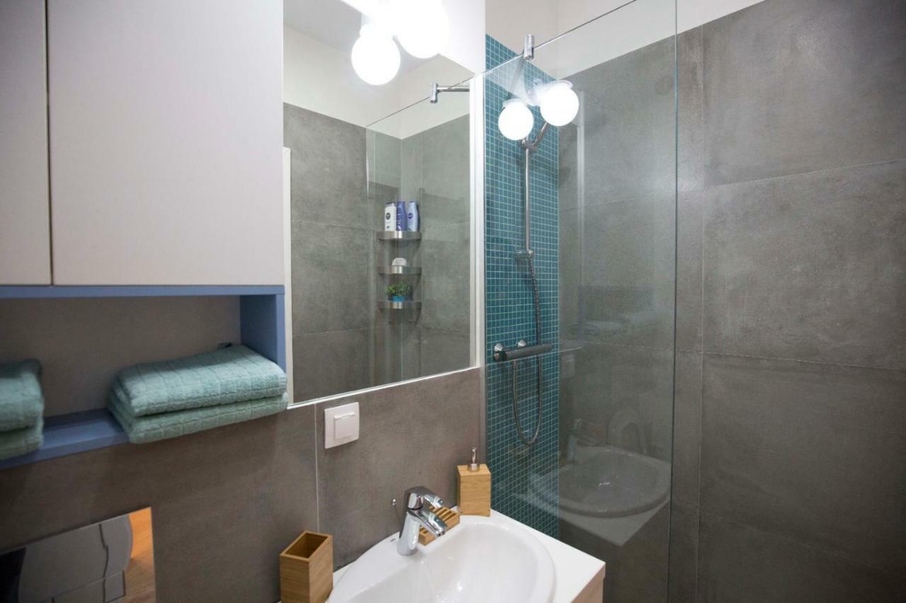 Ideal Apartment Boekarest Buitenkant foto